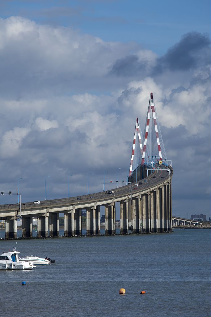 Environ 2 millions d’euros dans l’entretien de l’ouvrage.